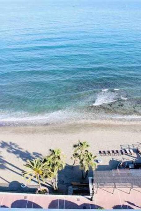 Large Modern Beach Front Apartment, Rooftop Pool!! Μαρμπέλλα Εξωτερικό φωτογραφία