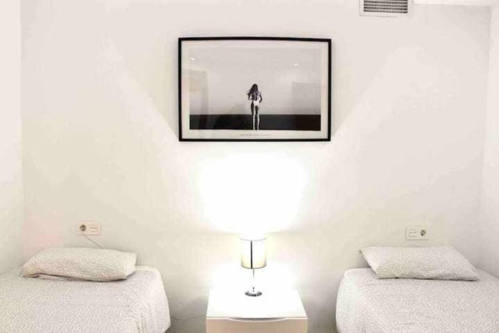 Large Modern Beach Front Apartment, Rooftop Pool!! Μαρμπέλλα Εξωτερικό φωτογραφία